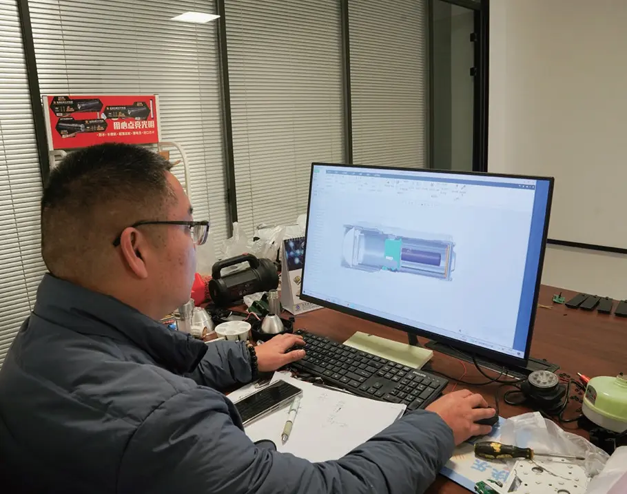 LED屋外照明の中核となるサプライチェーン機能を構築する